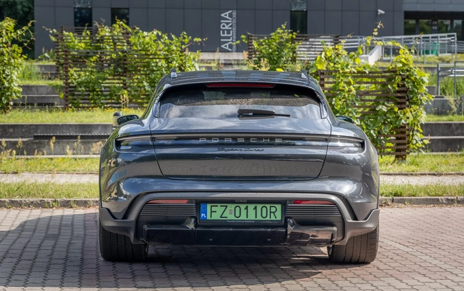 Porsche Taycan cena 539000 przebieg: 12000, rok produkcji 2021 z Góra małe 191